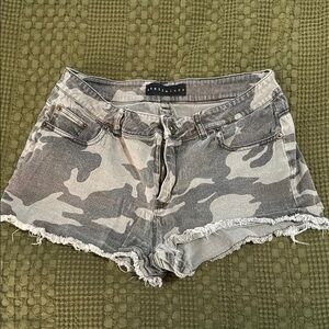 ‼️LAST CHANCE! Camouflage Denim Shorts